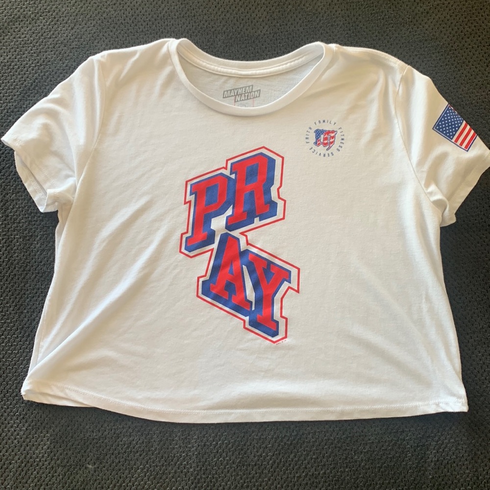 Mayhem Nation Cropped Women’s Tee. Size L.